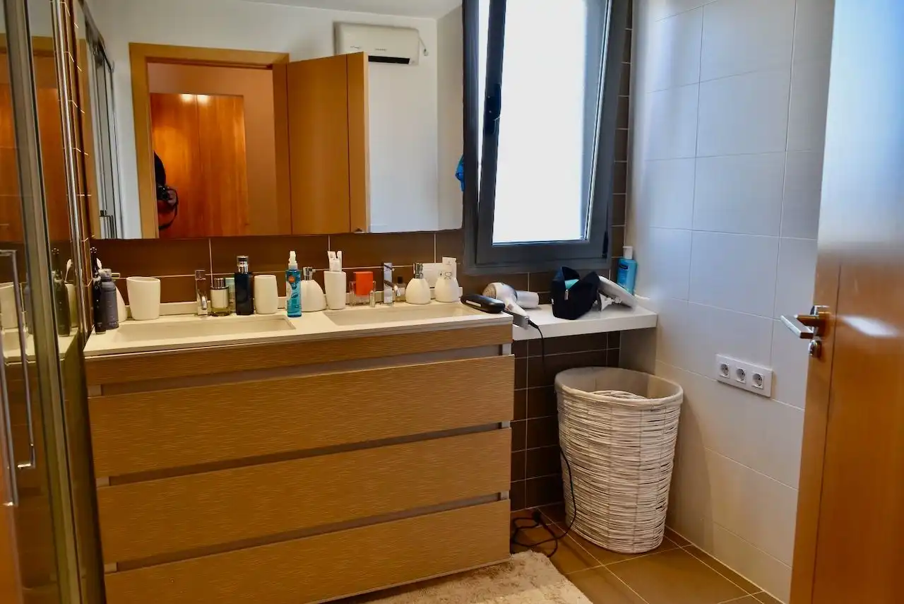 Baño de Casa o chalet en venta en L'Alfàs del Pi con Aire acondicionado, Calefacción y Terraza