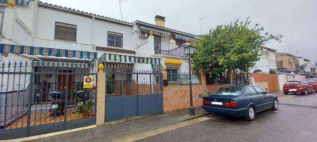 Casa adosada en Venta en Calle Geranio en Cavaleri
