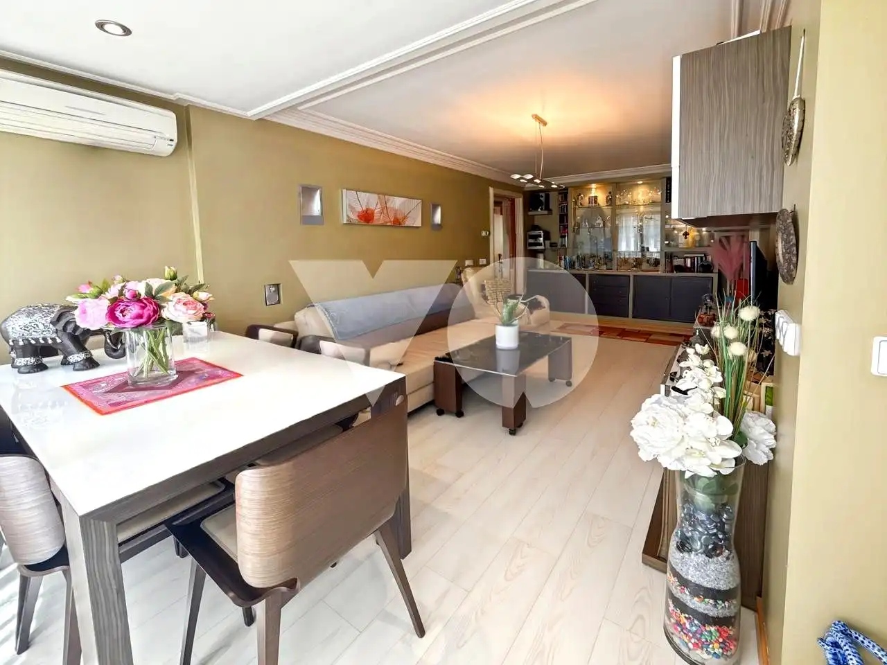 Living room of Flat for sale in Madrid  with Air Conditioner, Heating and Terrace