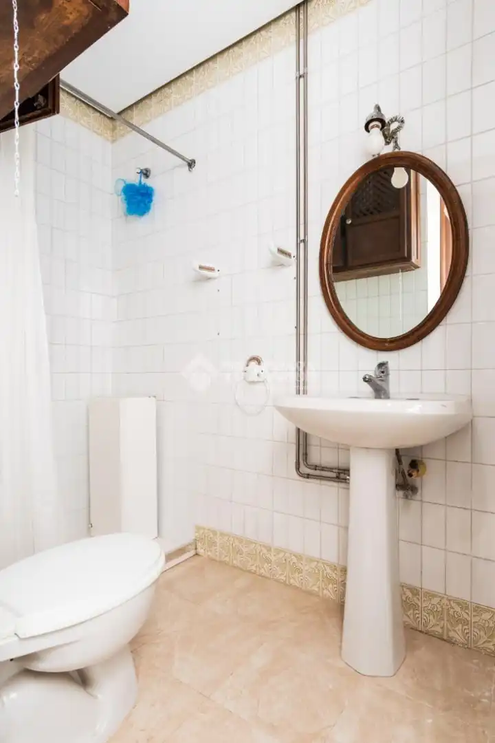 Baño de Piso en venta en Zaragoza con Calefacción, Terraza y Balcón