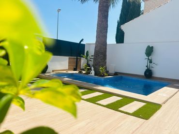 Chalet con balcón en venta en San Pedro del Pinatar