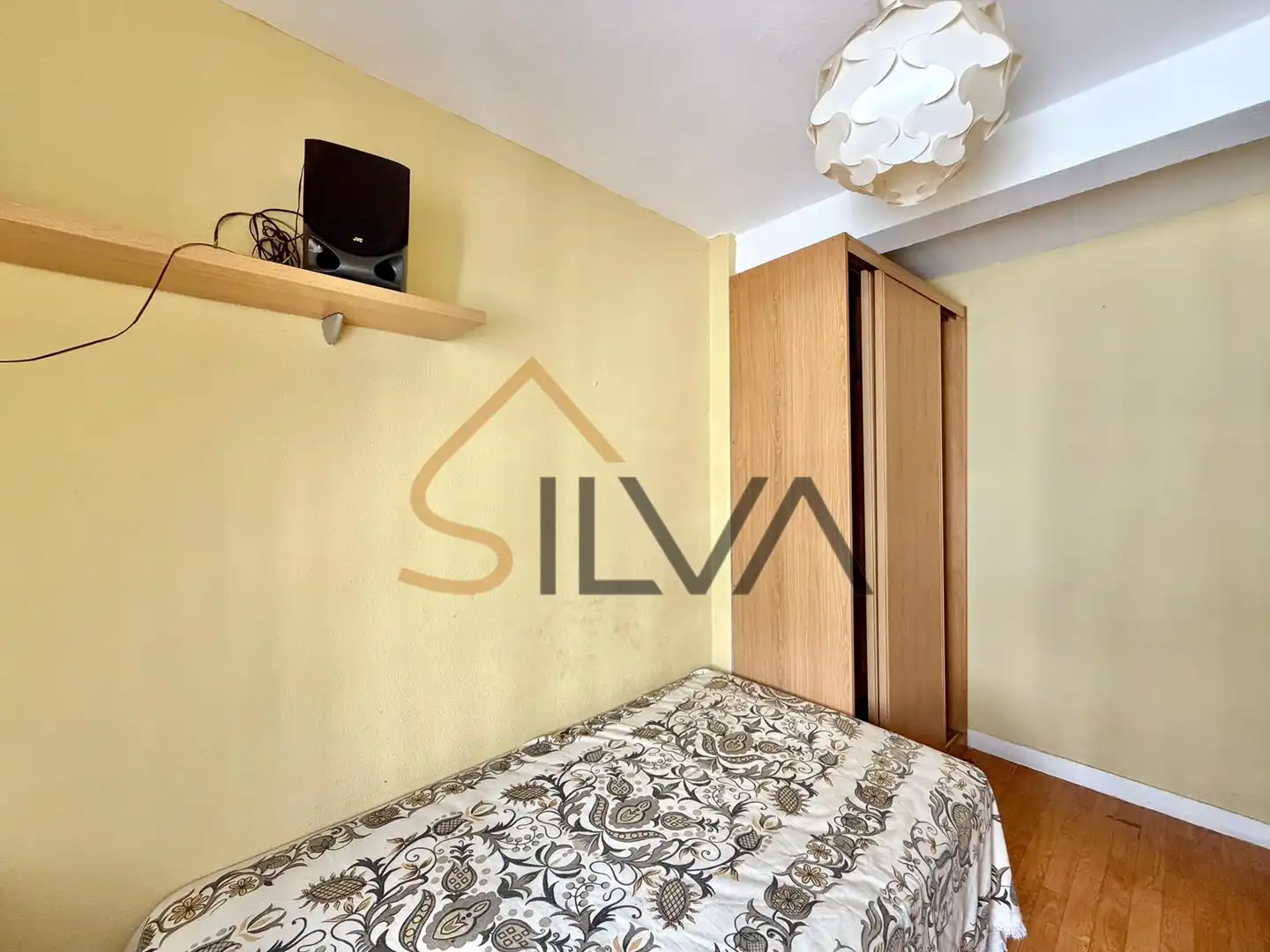 Habitación de Piso en venta en A Coruña Capital  con Calefacción y Amueblado