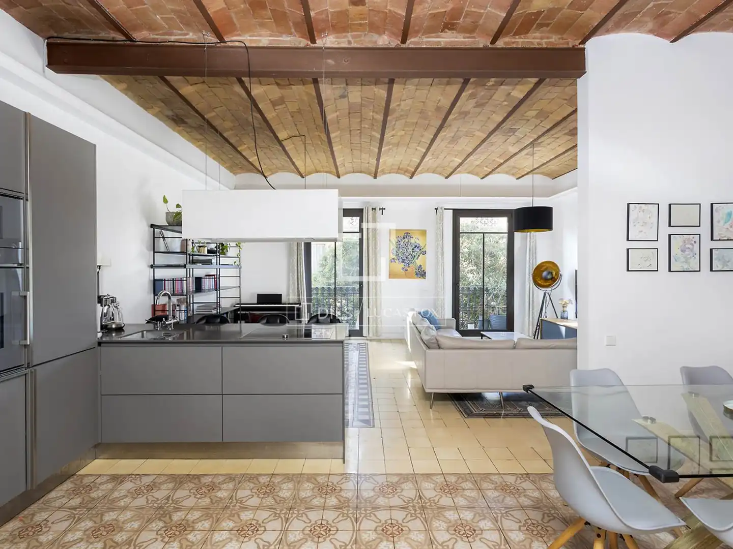 Piso con terraza en venta en Eixample