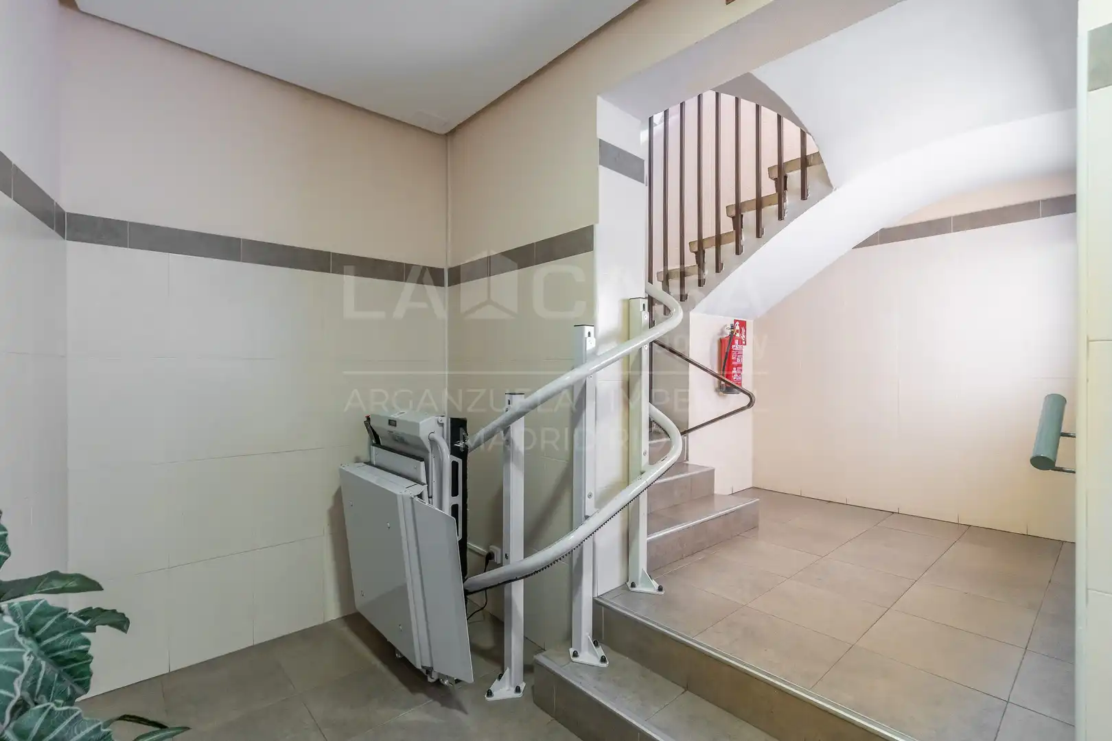 Piso en venta en Madrid con Calefacción y Trastero
