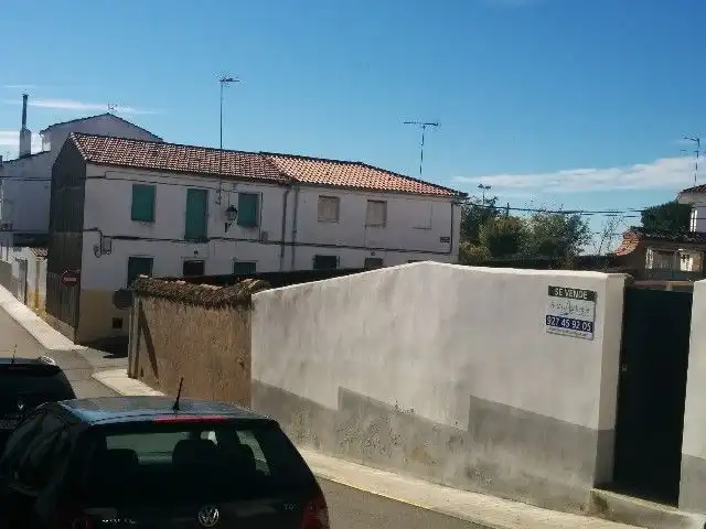 Terreni e lotti in vendita a Malpartida de Plasencia, imagen 2