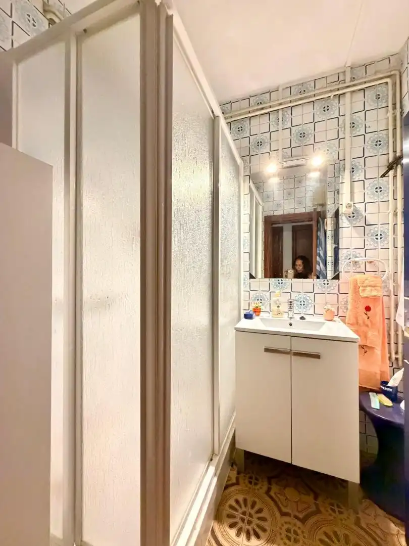 Bathroom of Flat for sale in Sabadell  with Balcony