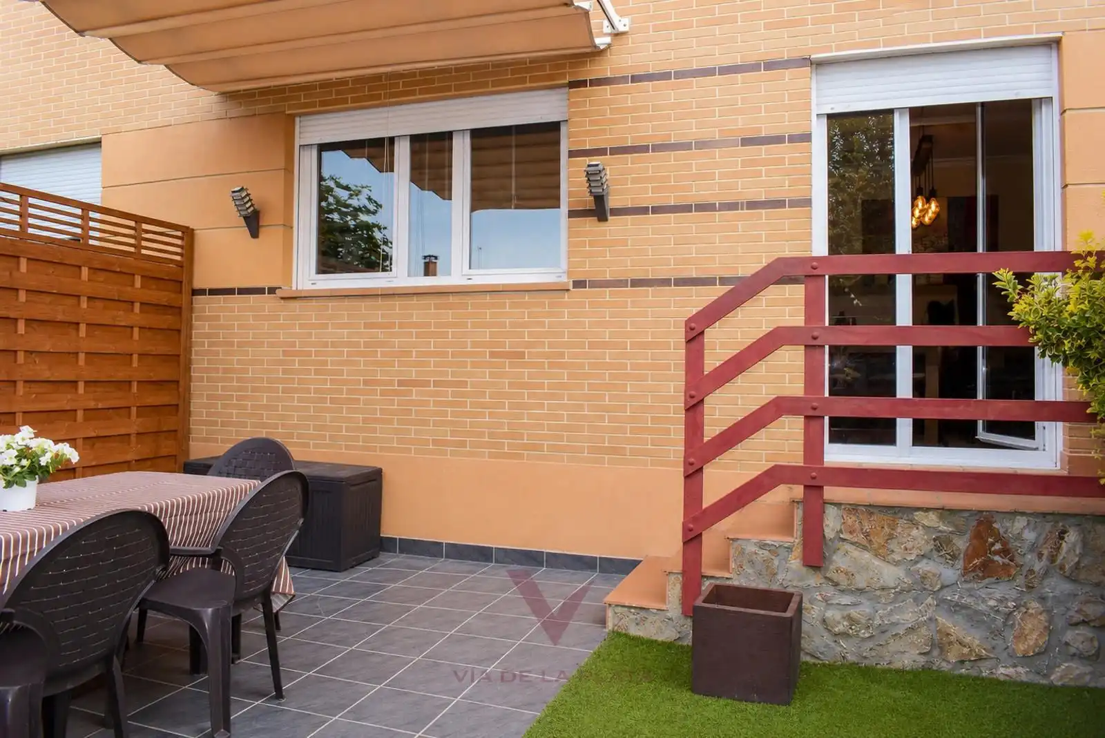 Terraza de Casa adosada en venta en Monterrubio de Armuña con Calefacción, Jardín privado y Parquet