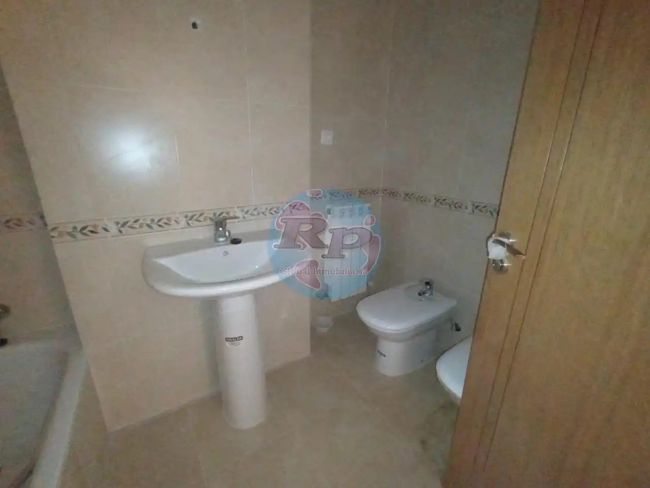 Baño de Piso en venta en León Capital  con Calefacción, Parquet y Terraza