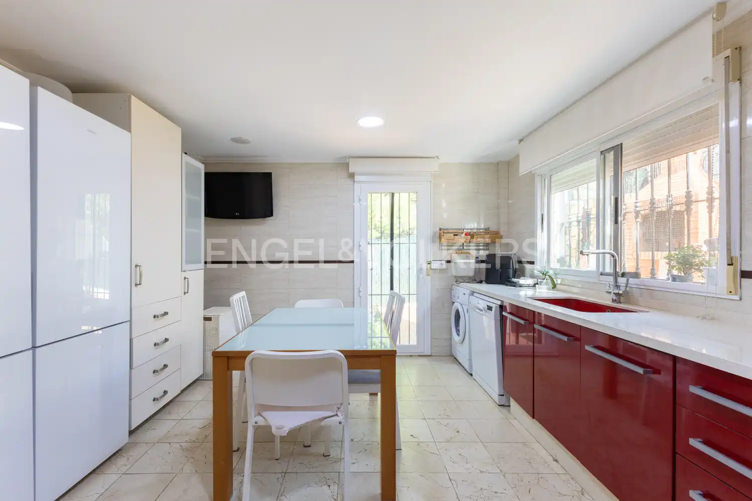 Cuina de Casa o xalet en venda en Oropesa del Mar / Orpesa amb Aire condicionat, Calefacció i Jardí privat