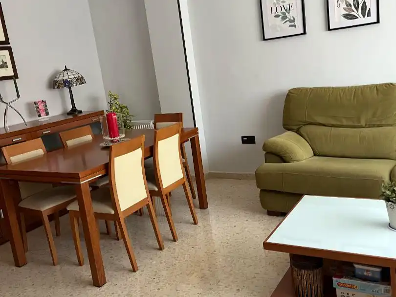 Sala d'estar de Casa adosada en venda en Mejostilla