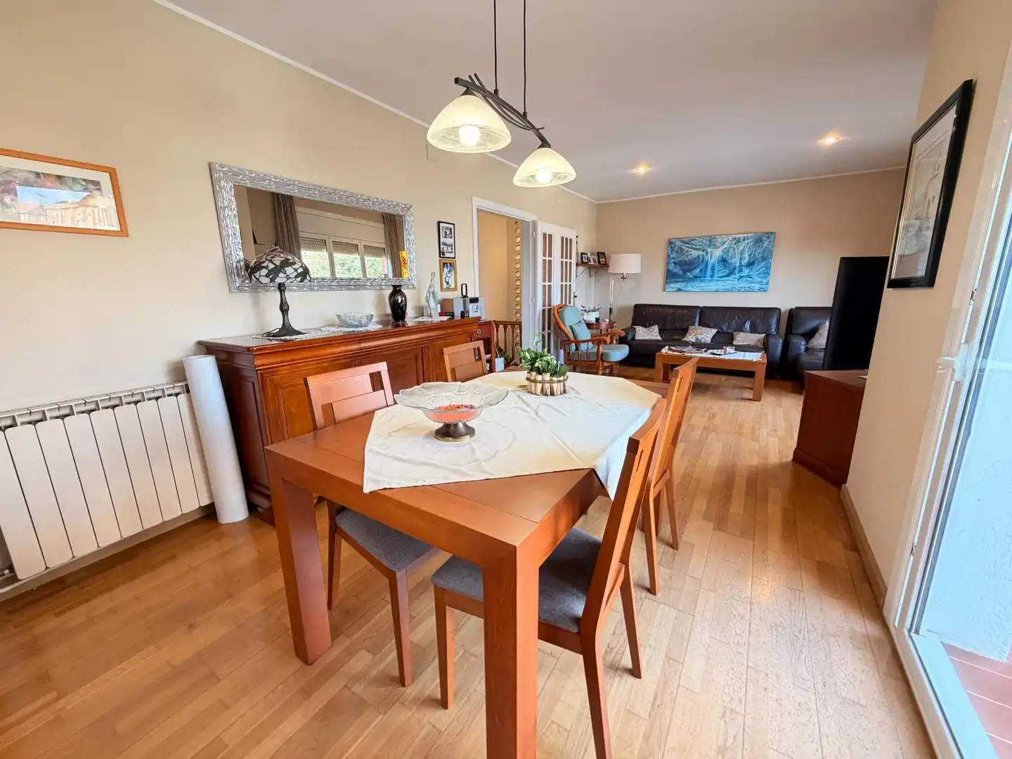 Dining room of Detached homes for sale in Califòrnia - Santa Madrona  