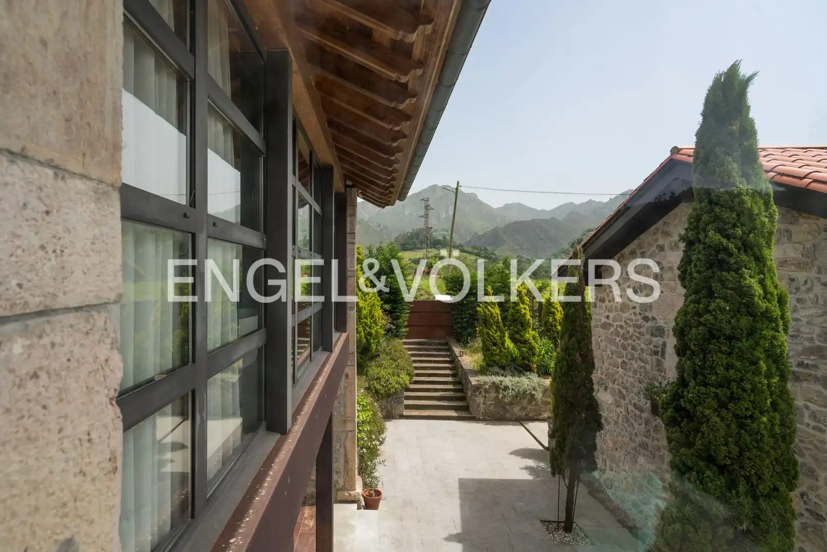 Terraza de Casa o chalet en venta en Cangas de Onís con Calefacción, Jardín privado y Terraza