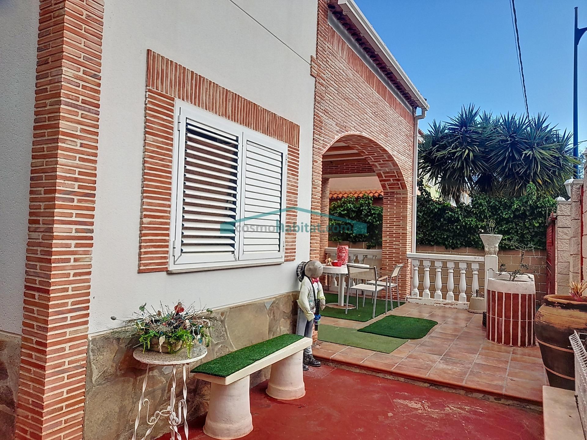 Exterior view of House or chalet for sale in Catadau  with Air Conditioner, Heating and Private garden