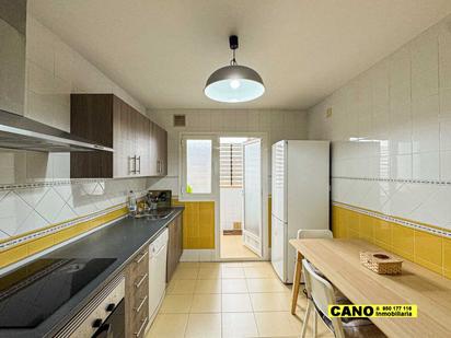 Kitchen of Flat for sale in  Almería Capital  with Air Conditioner, Heating and Terrace