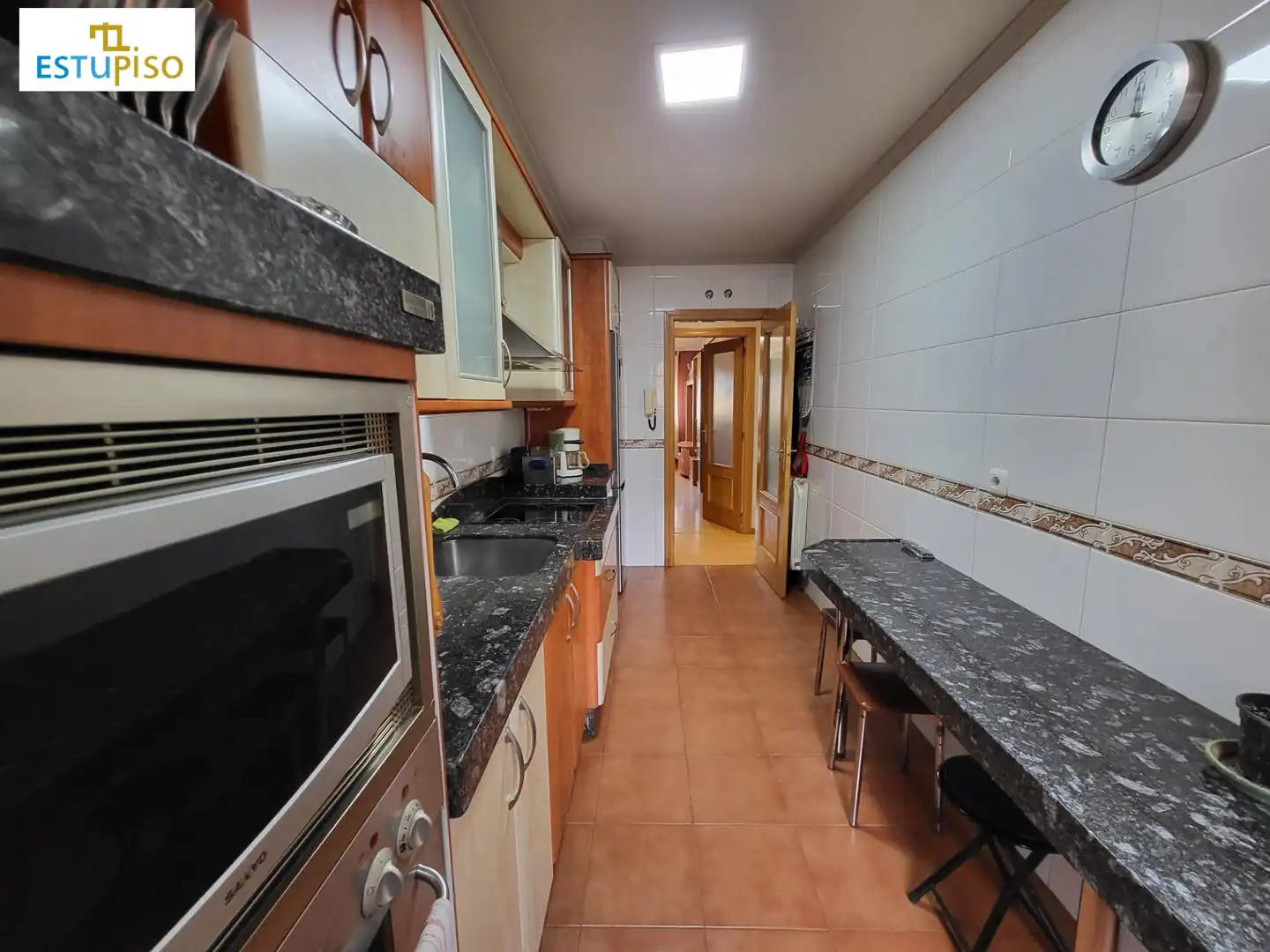 Küche von Wohnung zum Verkauf in León Capital  mit Heizung und Möbliert