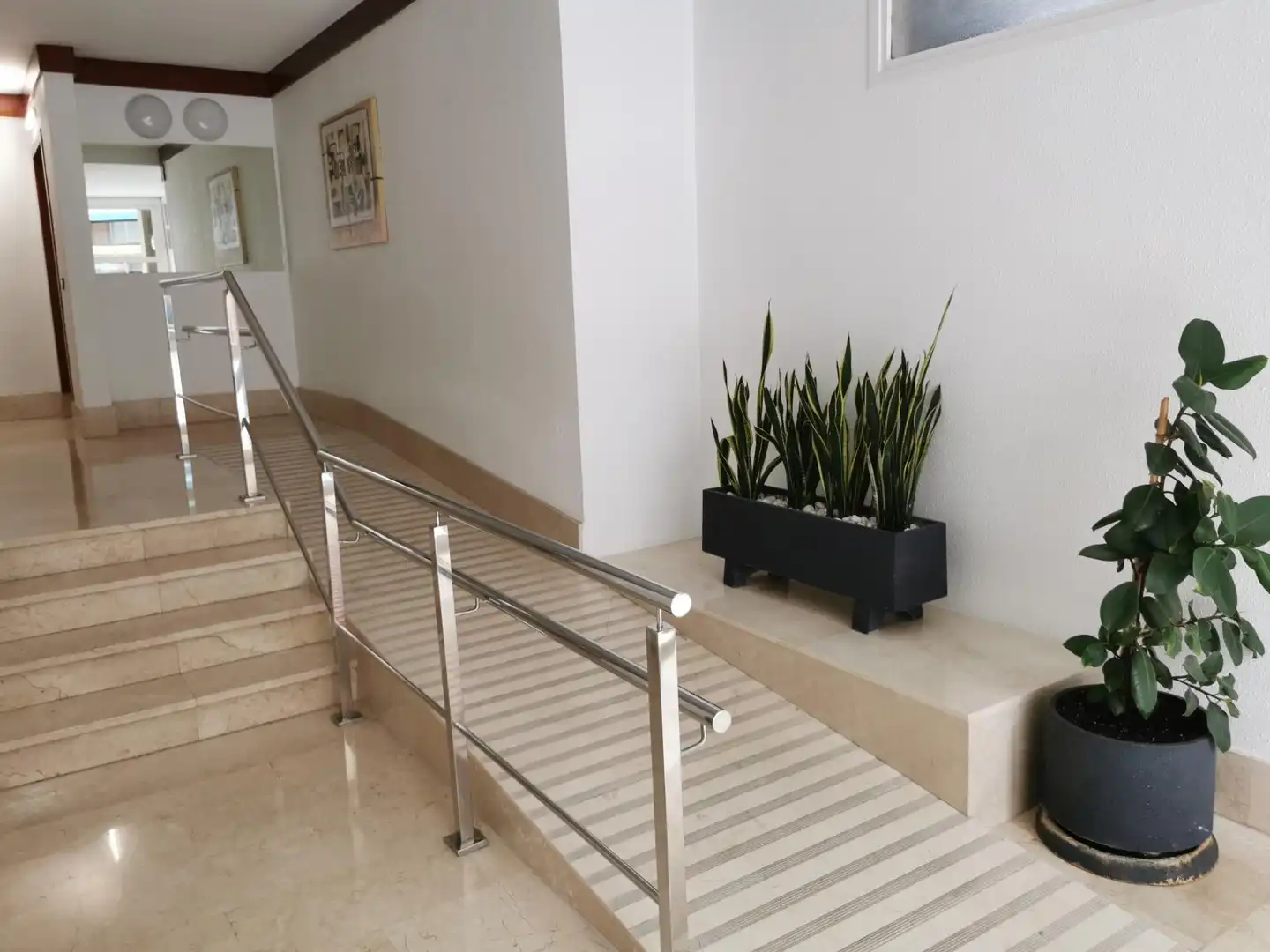 Wohnung zum Verkauf in Cornellà de Llobregat mit Klimaanlage, Heizung und Terrasse