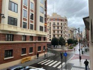 Vista exterior de Pis en venda en Valladolid Capital amb Aire condicionat