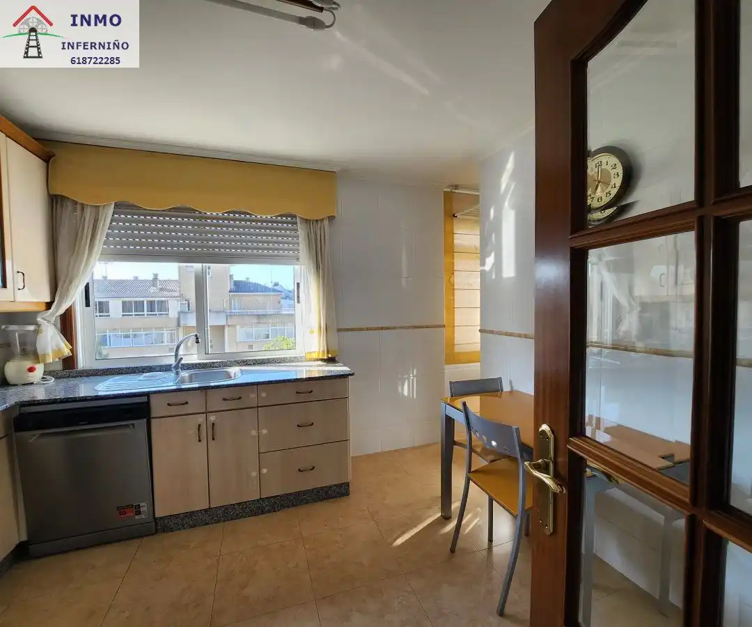 Kitchen of Flat for rent in Ferrol  with Parquet flooring, Storage room and Furnished