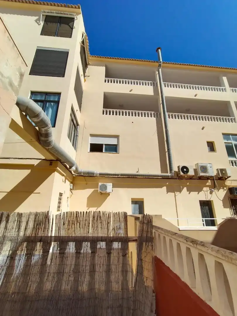 Vista exterior de Local en venta en Torrevieja con Aire acondicionado, Terraza y Amueblado