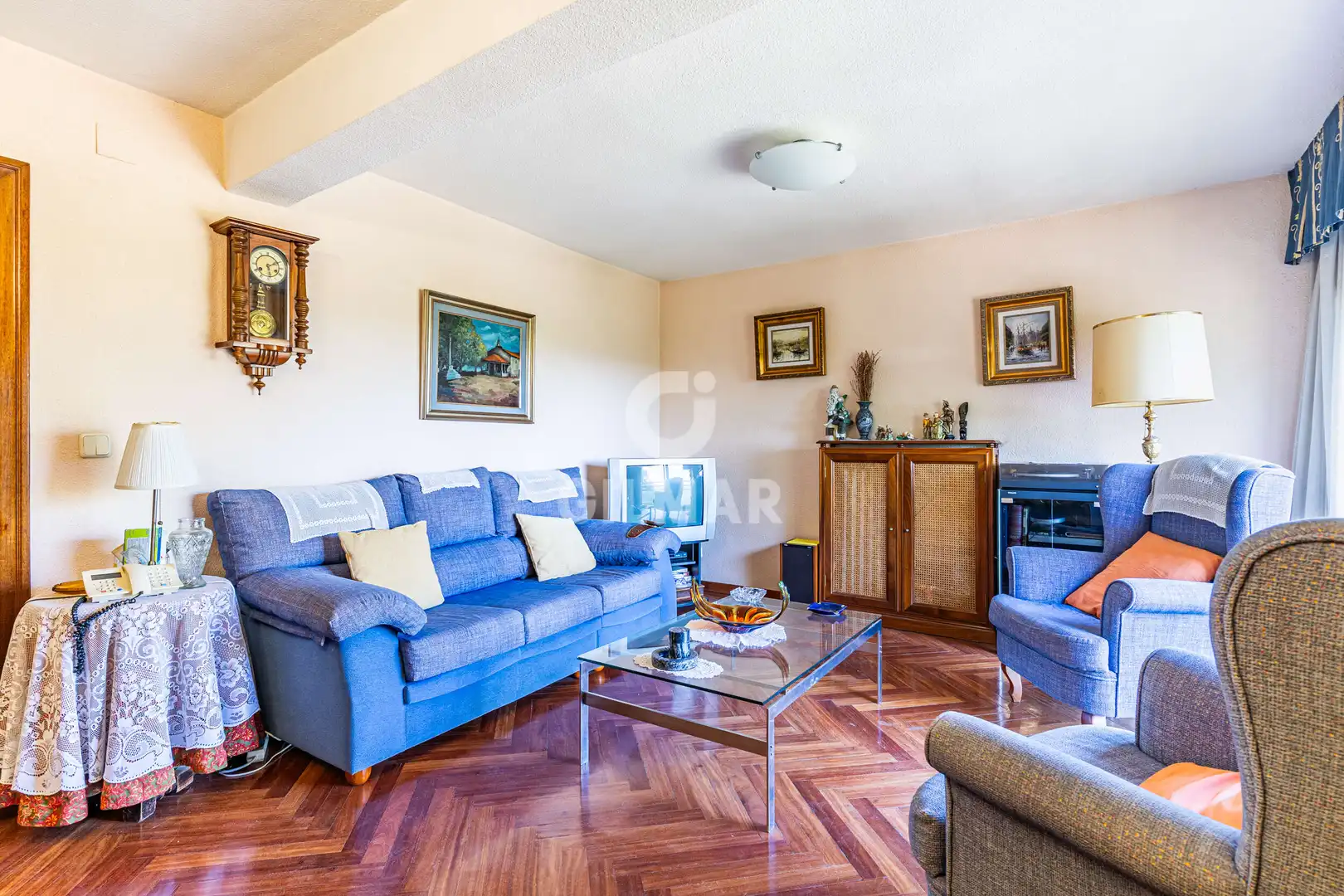 Living room of Flat for sale in Madrid  with Heating