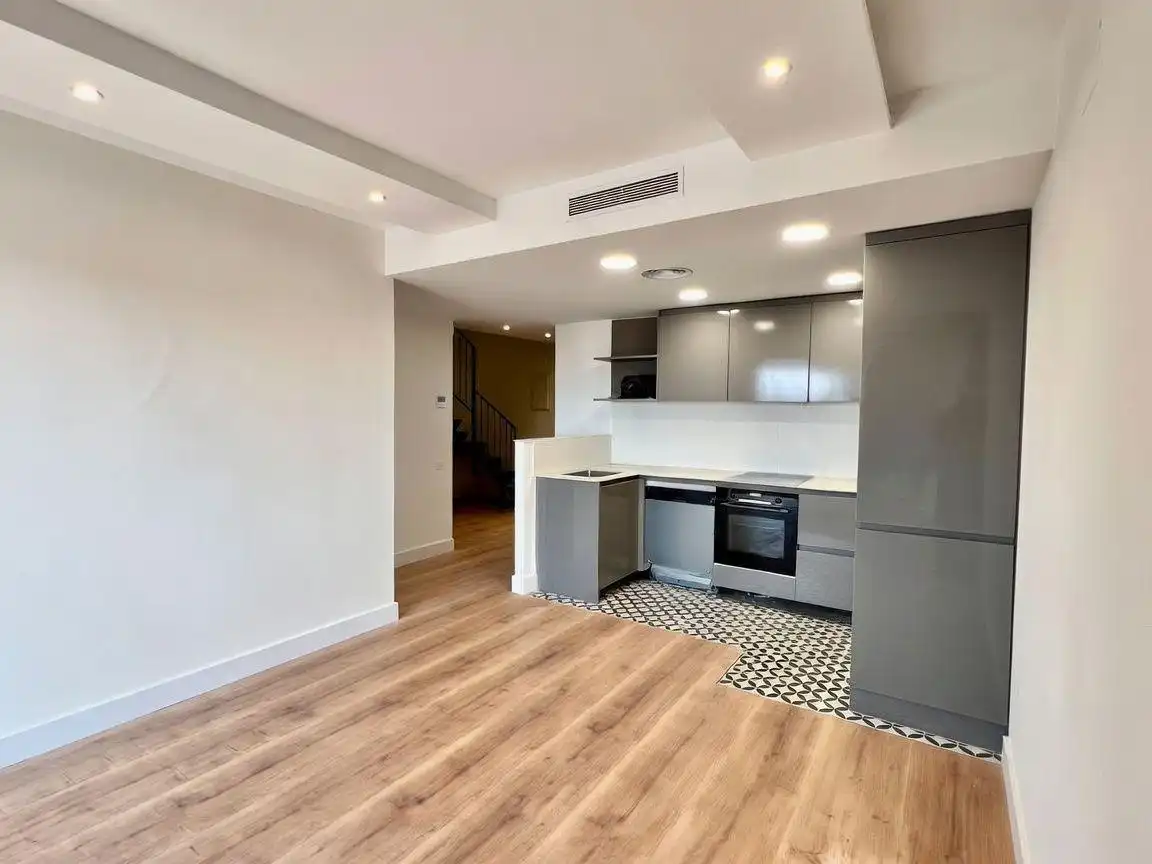 Kitchen of Flat for sale in Sabadell  with Air Conditioner, Heating and Terrace