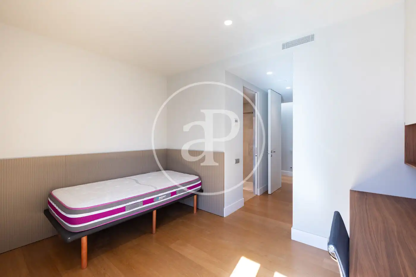 Habitación de Piso de alquiler en Barcelona con Aire acondicionado, Calefacción y Jardín privado