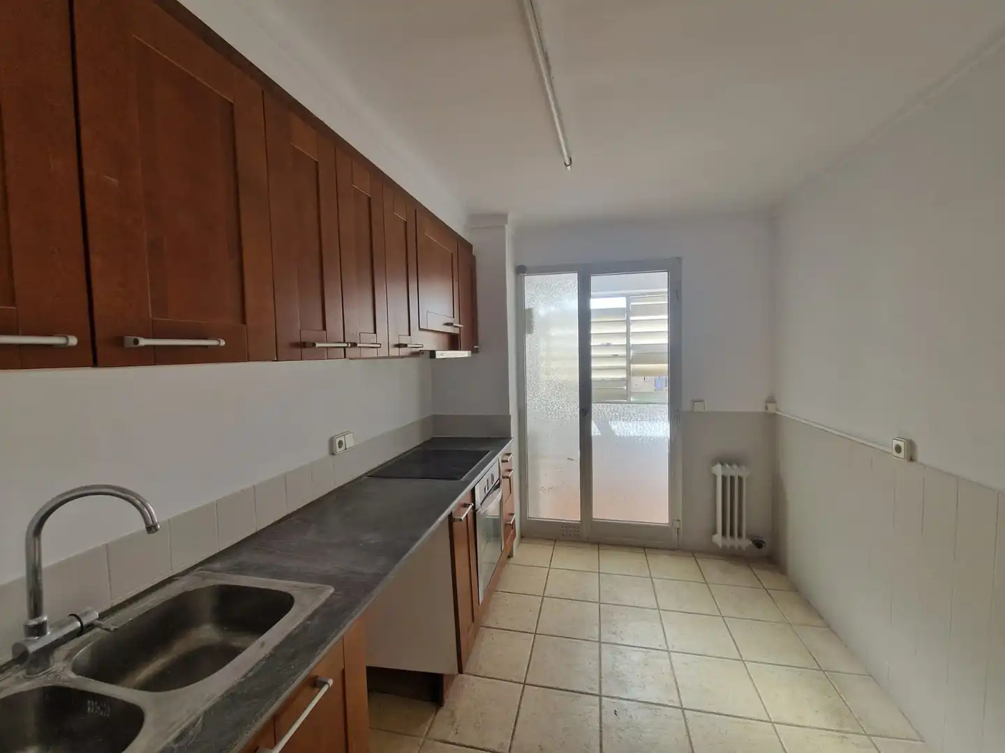 Cocina de Piso en venta en Figueres con Calefacción y Balcón