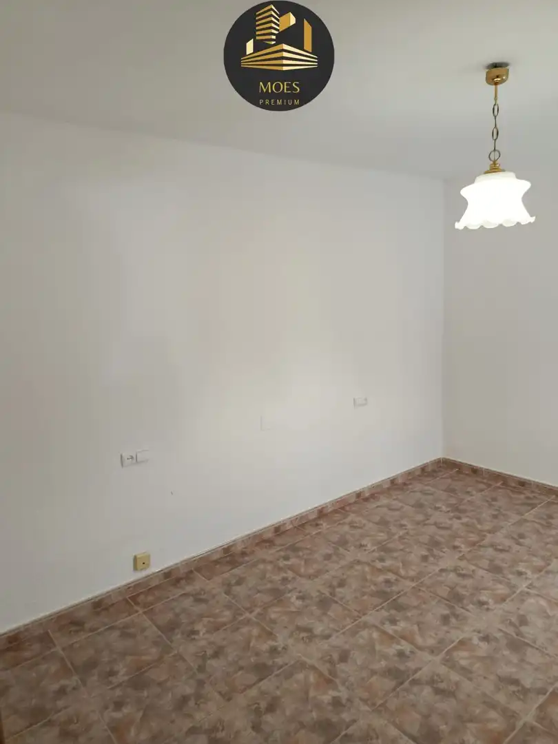 Piso en venta en Jaén con Balcón