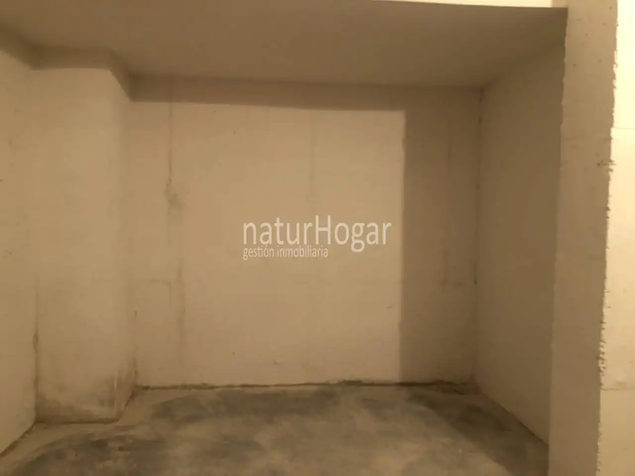 Garage zum Verkauf in Pobles del Nord