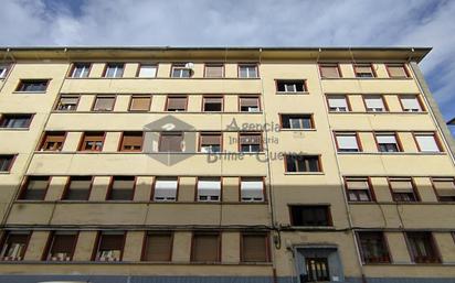 Vista exterior de Pis en venda en Langreo