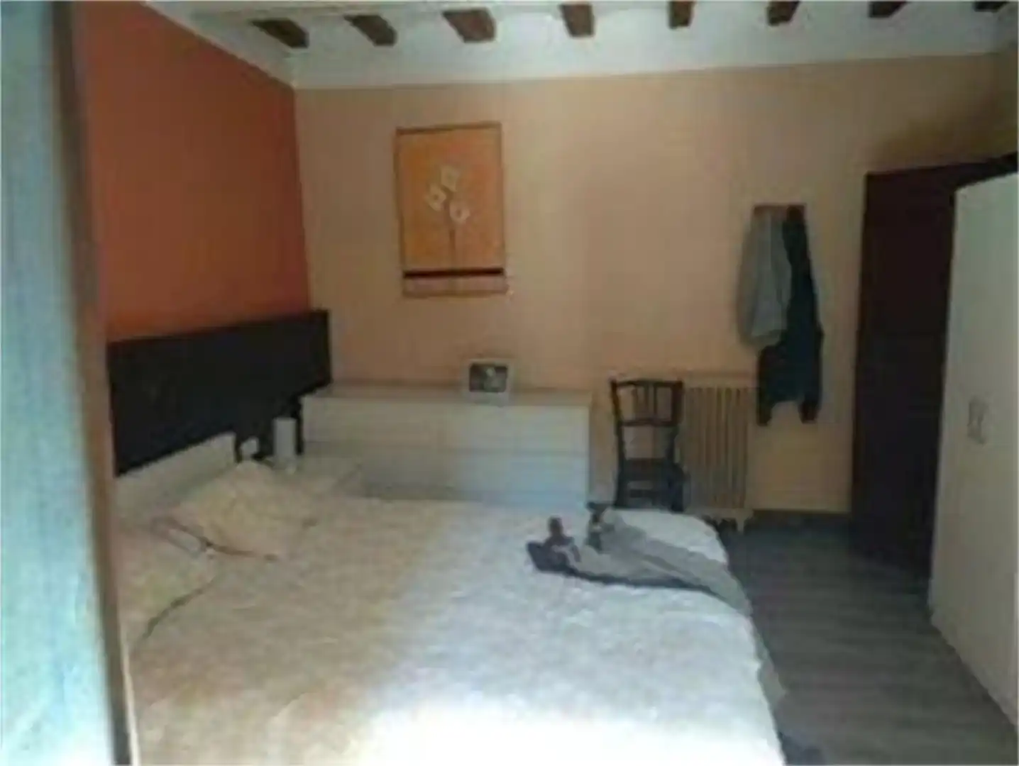 Dormitori de Finca rústica en venda en Osor amb Parquet, Moblat i Balcó