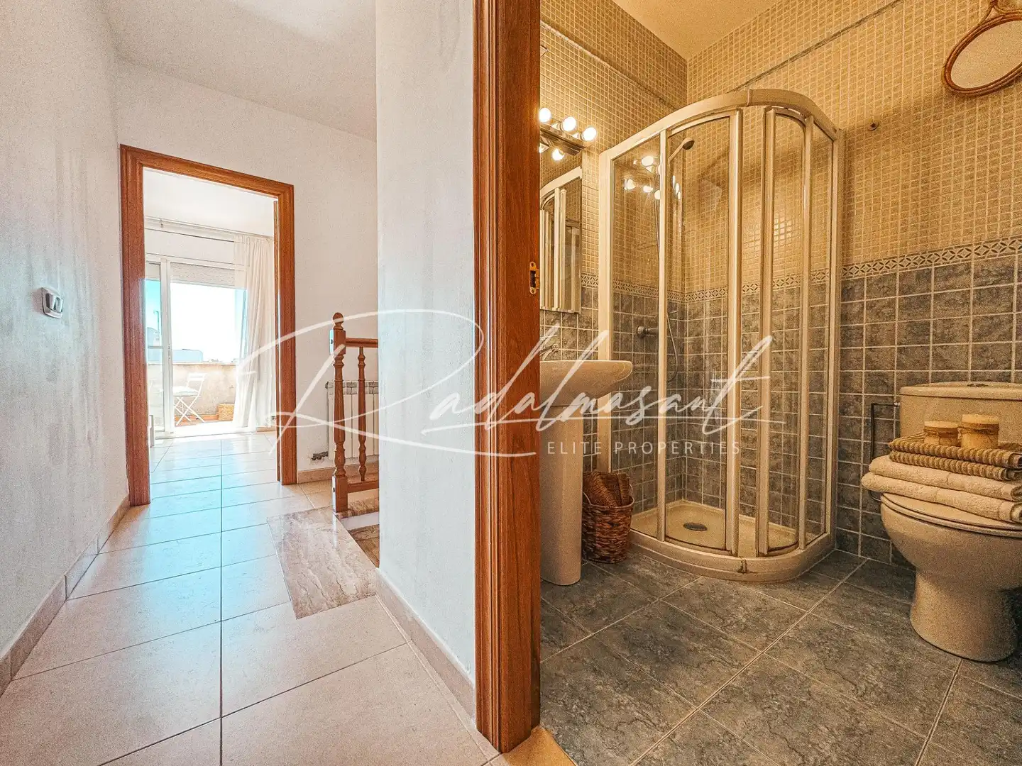 Bathroom of Detached homes for sale in Mont-roig del Camp  with Air Conditioner, Heating and Private garden
