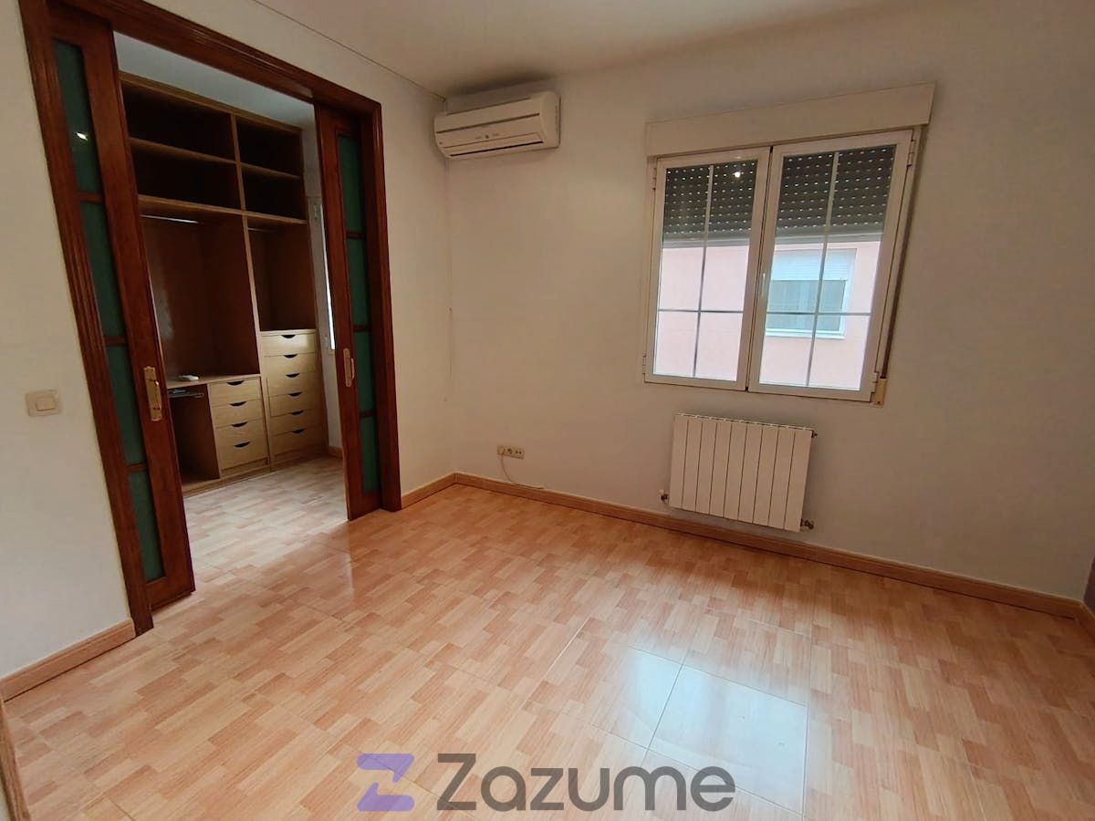 Schlafzimmer von Einfamilien-Reihenhaus zur Miete in Ocaña mit Klimaanlage, Heizung und Terrasse