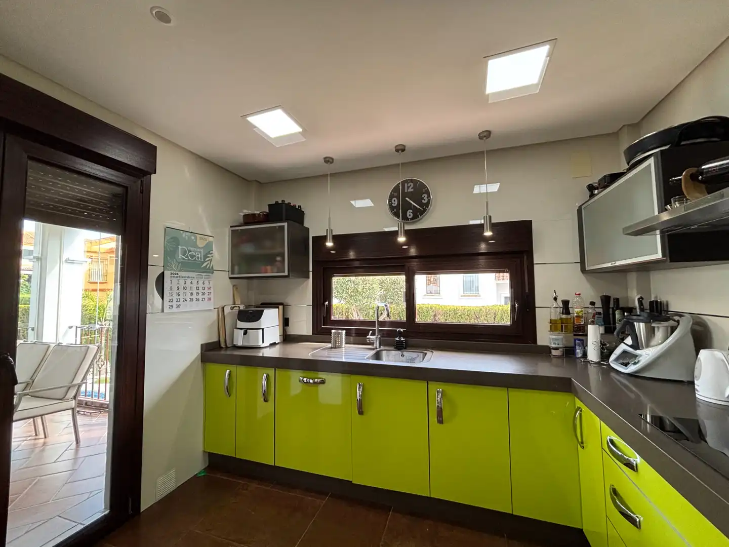 Cocina de Casa o chalet en venta en Islantilla con Aire acondicionado, Calefacción y Jardín privado