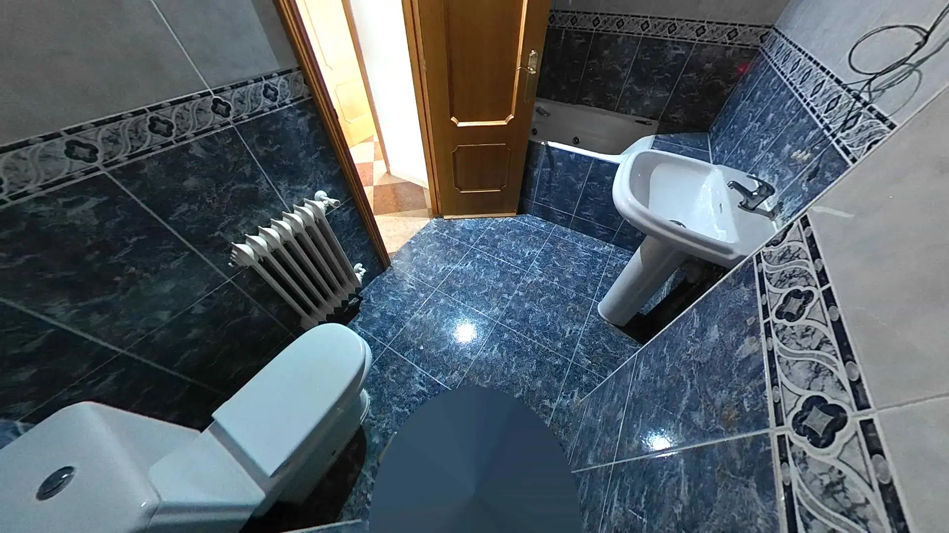 Badezimmer von Wohnung zum Verkauf in Bembibre mit Heizung und Balkon
