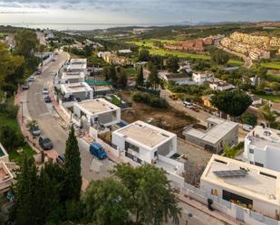 Exterior view of House or chalet for sale in Estepona  with Air Conditioner, Private garden and Terrace