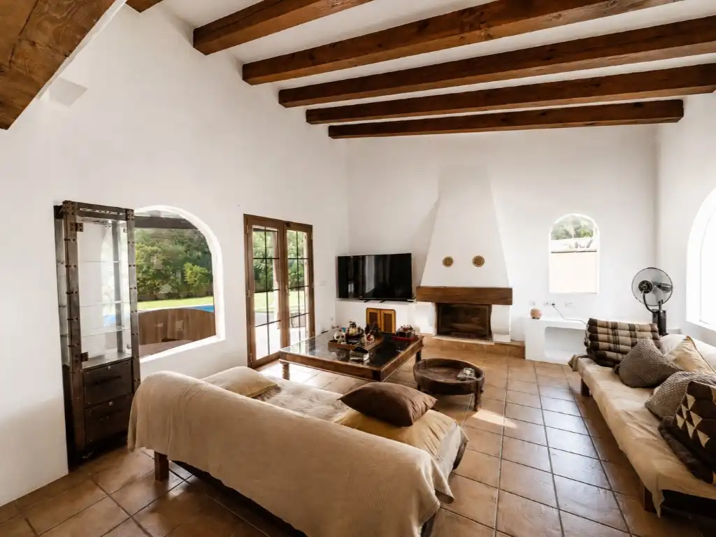 Sala d'estar de Casa o xalet en venda en Calvià amb Aire condicionat, Jardí privat i Terrassa