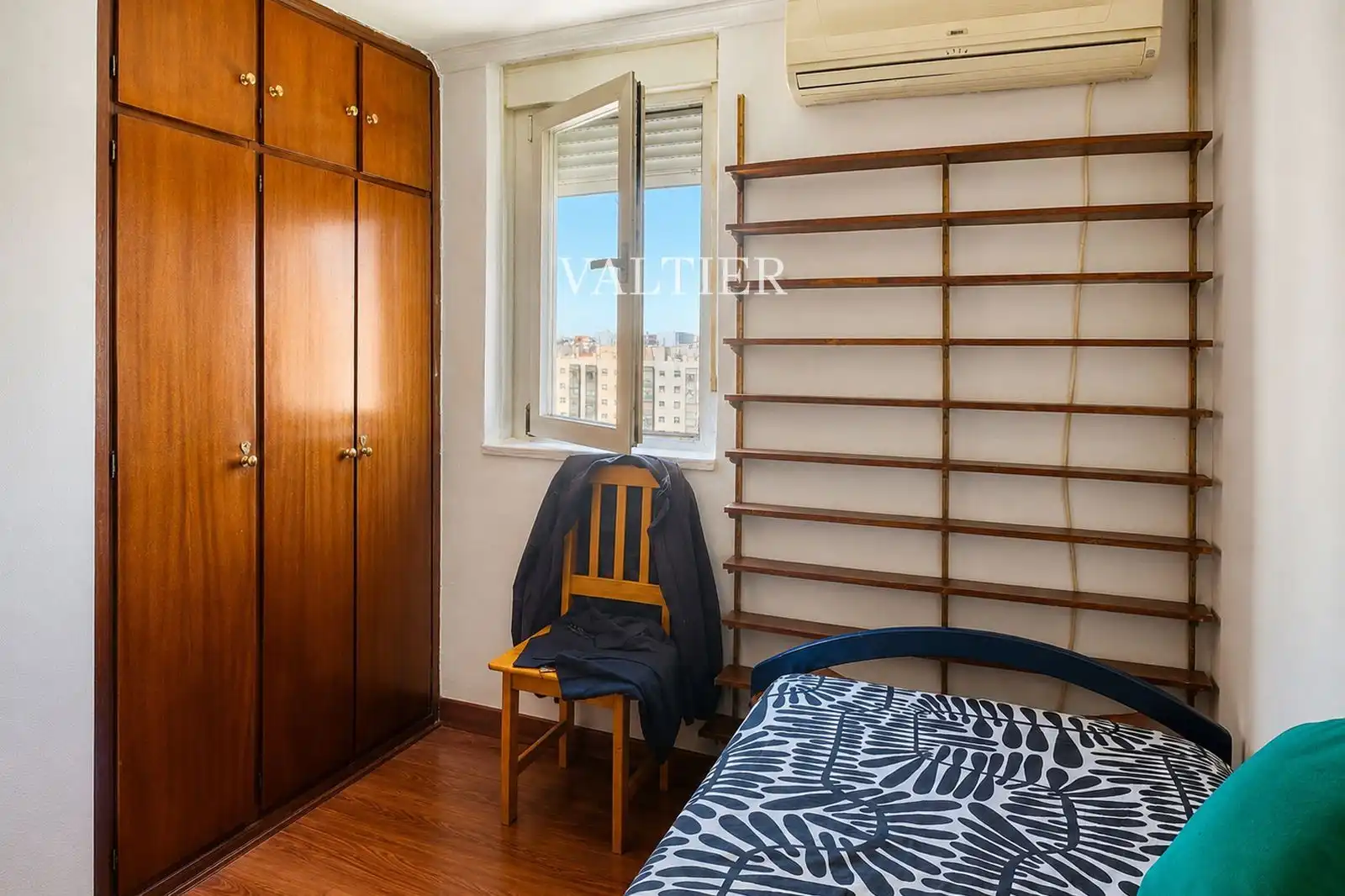 Schlafzimmer von Wohnung zur Miete in Madrid mit Klimaanlage, Terrasse und Möbliert
