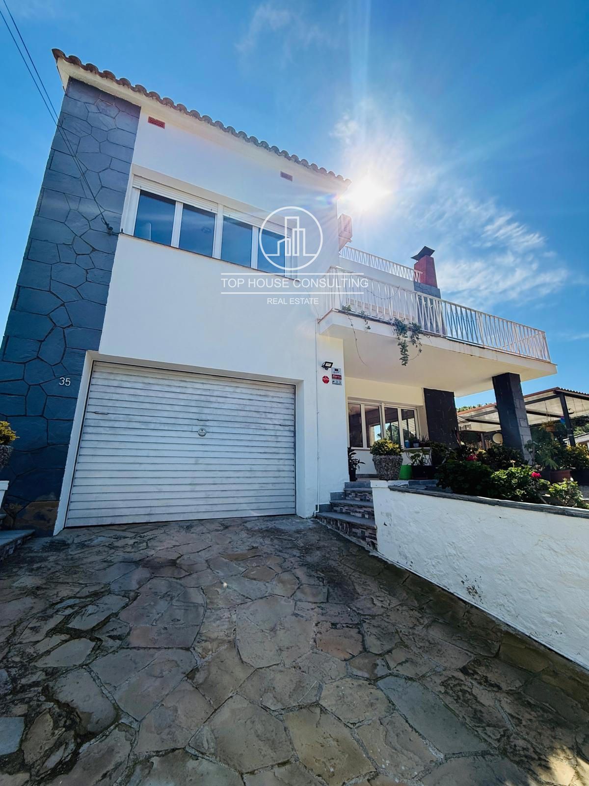 Exterior view of Houses for sale in Arenys de Munt  with Air Conditioner, Heating and Terrace