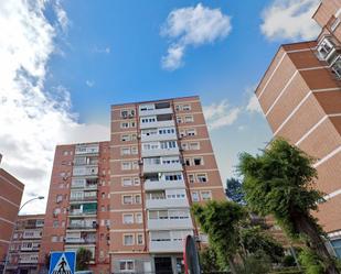 Vista exterior de Estudi en venda en Leganés amb Aire condicionat, Moblat i Forn