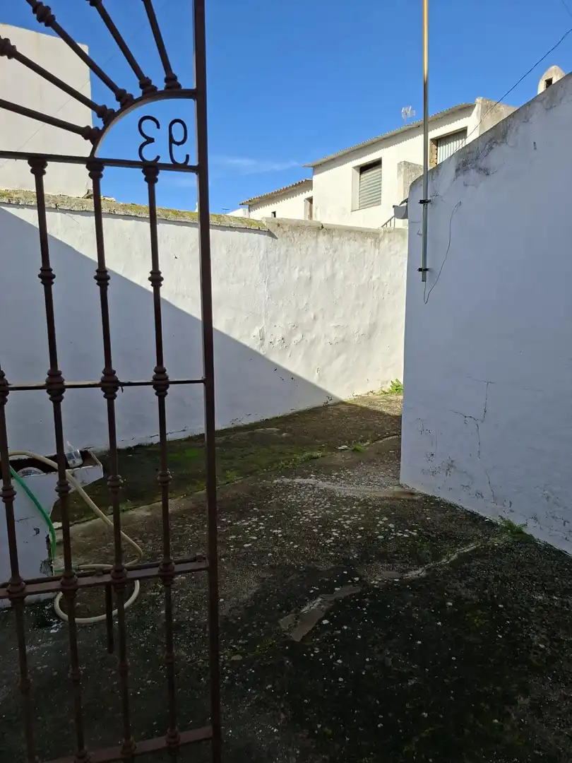 Vista exterior de Casa o xalet en venda en Villalba del Alcor amb Traster i Balcó