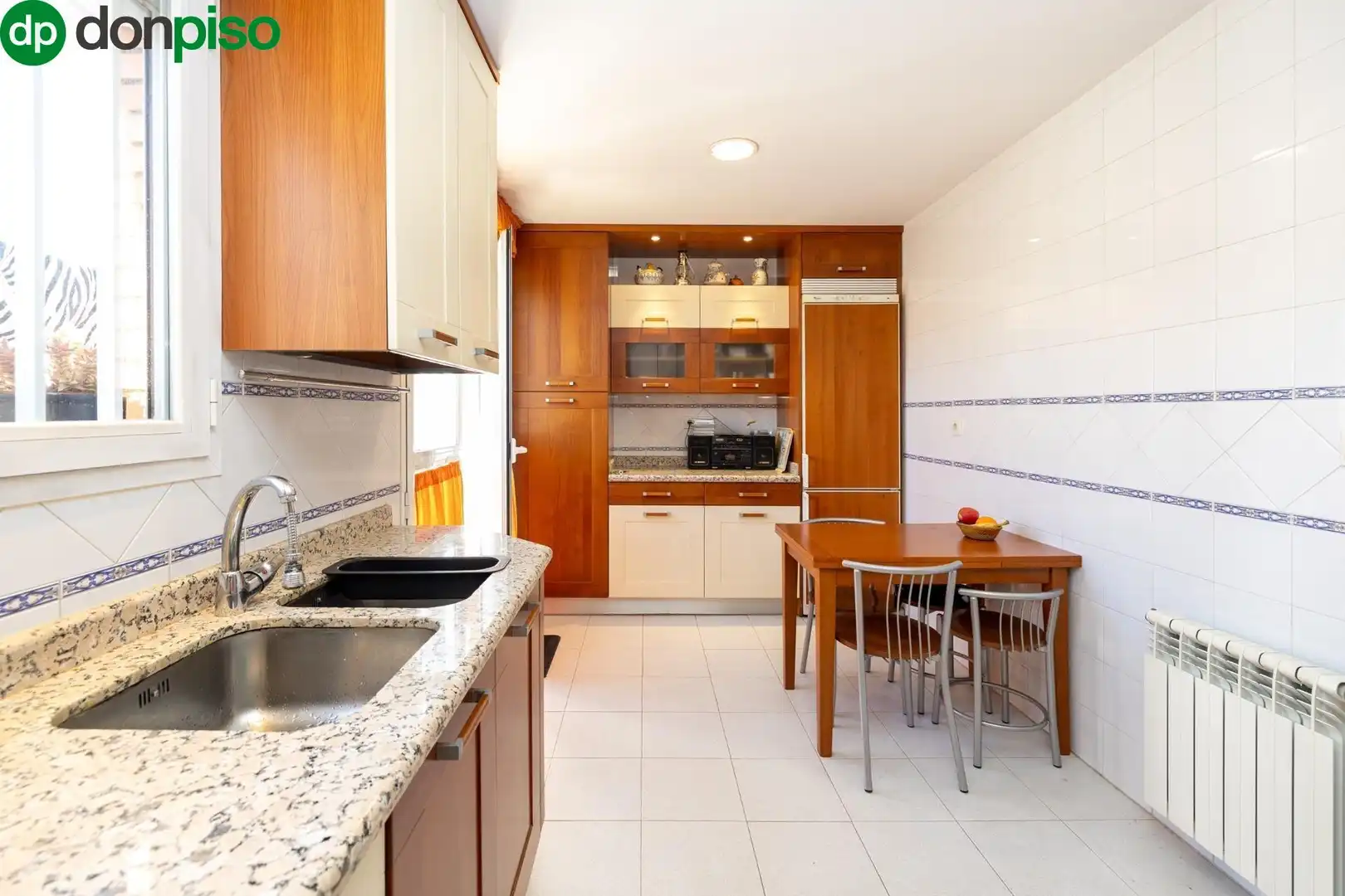 Kitchen of Detached homes for sale in Granada  with Heating, Terrace and Balcony