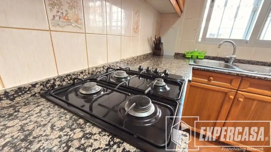Cocina de Piso en venta en Valencia con Terraza y Trastero