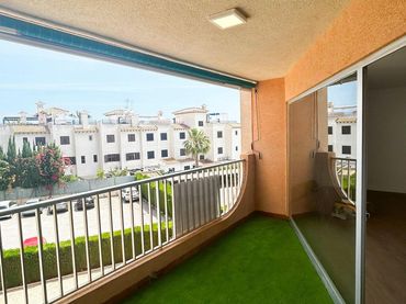 Apartament amb balcó en venda a Orihuela Costa