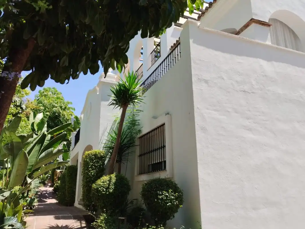 Exterior view of Flat for sale in Marbella  with Air Conditioner, Heating and Private garden