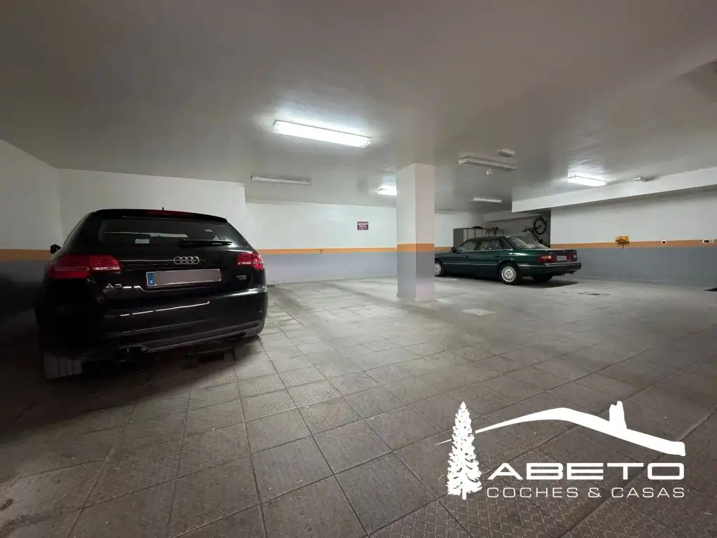 Parking de Casa o chalet en venta en Madrid