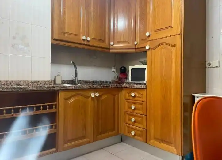 Cuina de Pis per a compartir en Málaga amb Moblat, Rentadora i TV