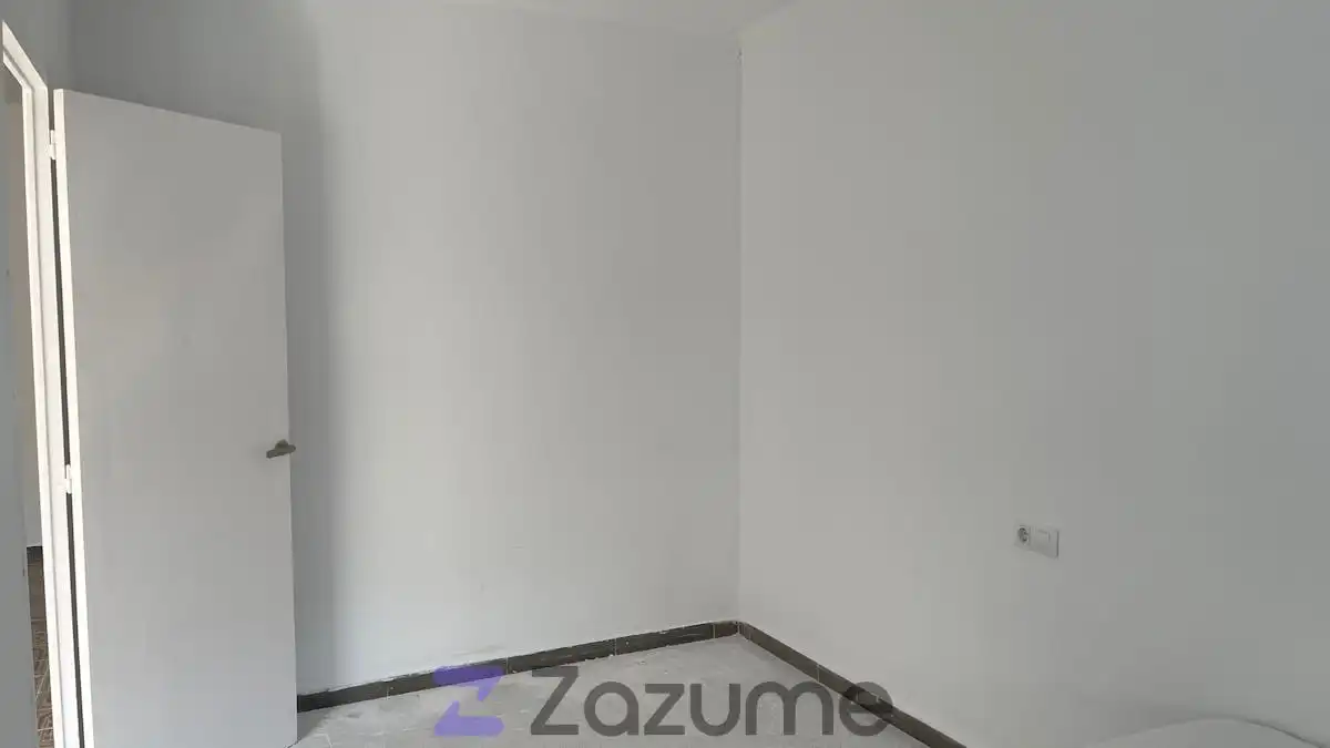 Flat for rent in Carrer de Pau Benach, Sant Julià