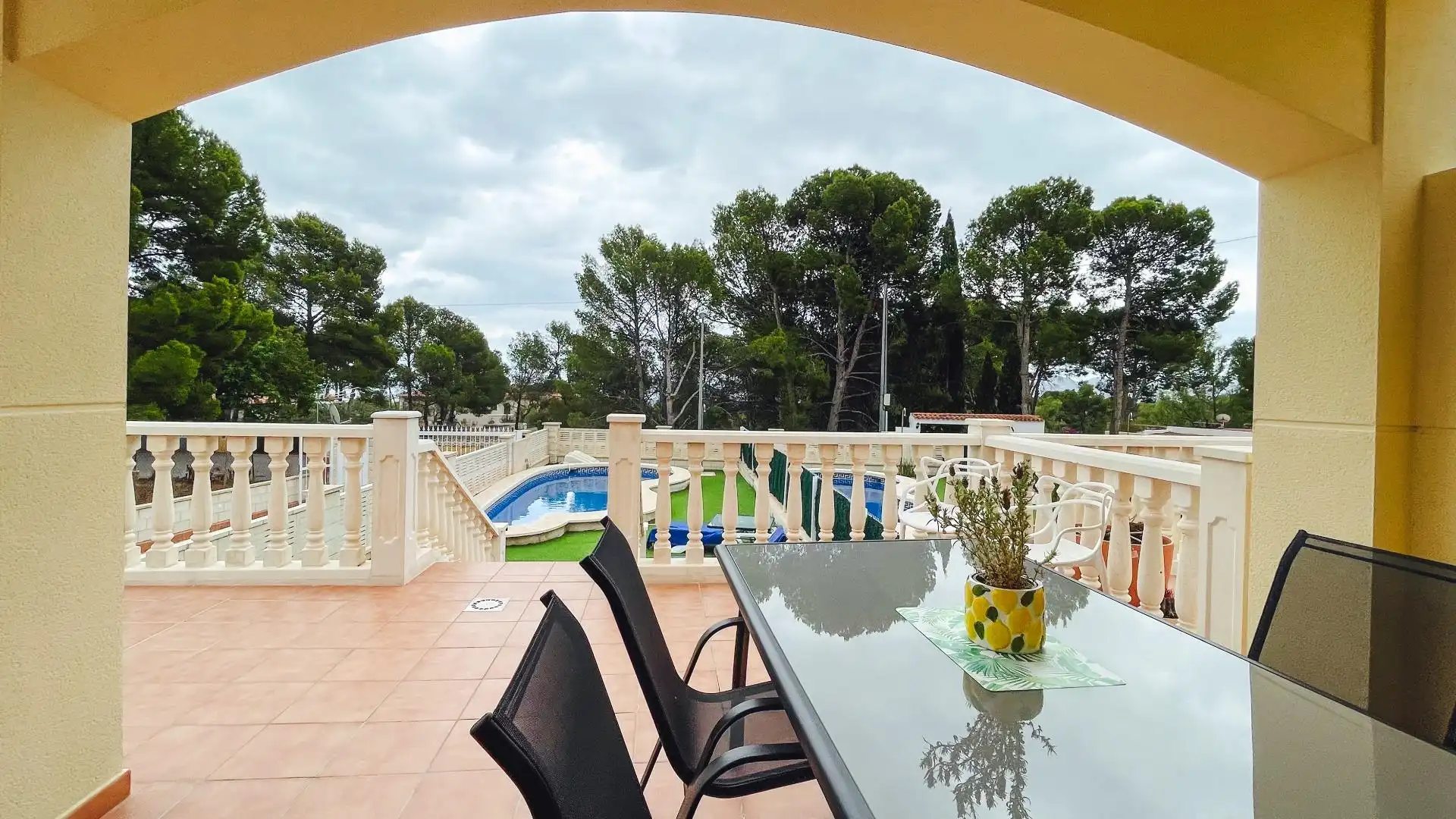Terrassa de Casa adosada en venda en La Nucia amb Aire condicionat, Jardí privat i Terrassa