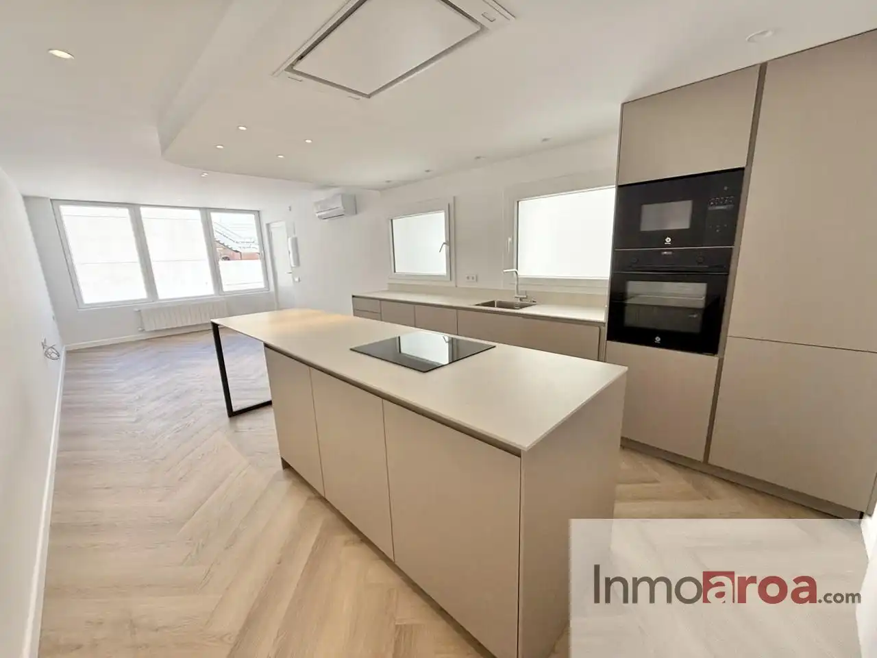 Wohnung zur Miete in Del Poeta Quintana, Sant Francesc